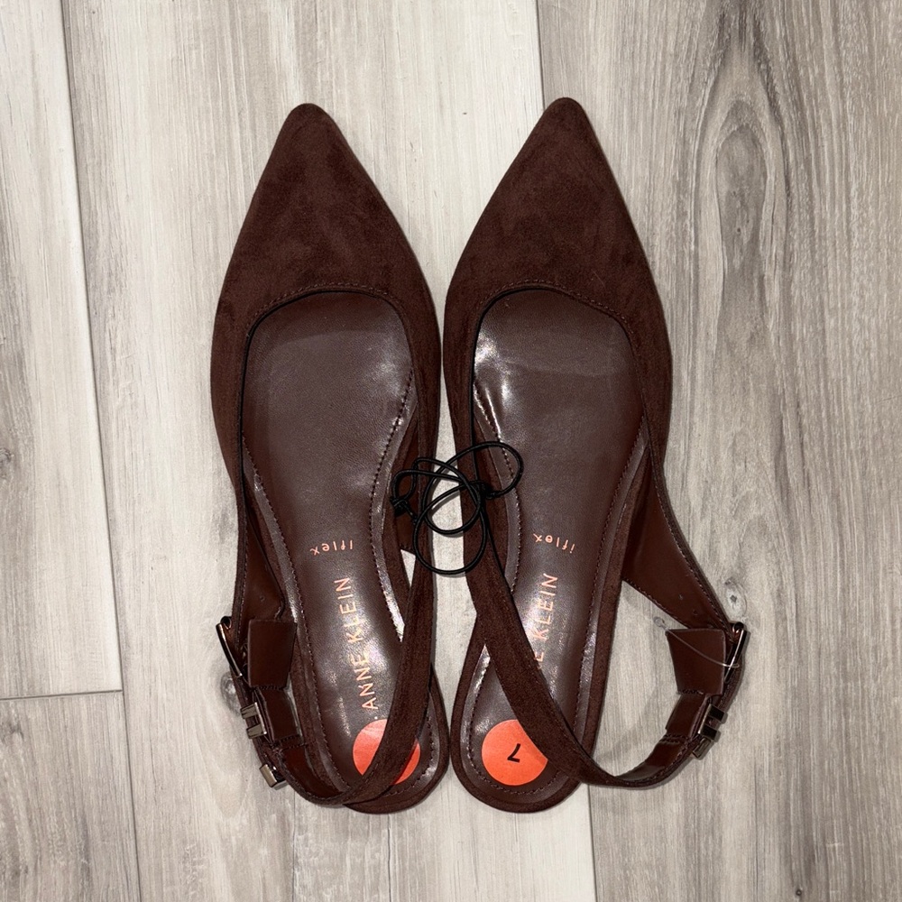 Anne Klein Brown Flats